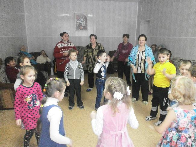 Музыкально-развлекательный вечер "Мамины глаза"